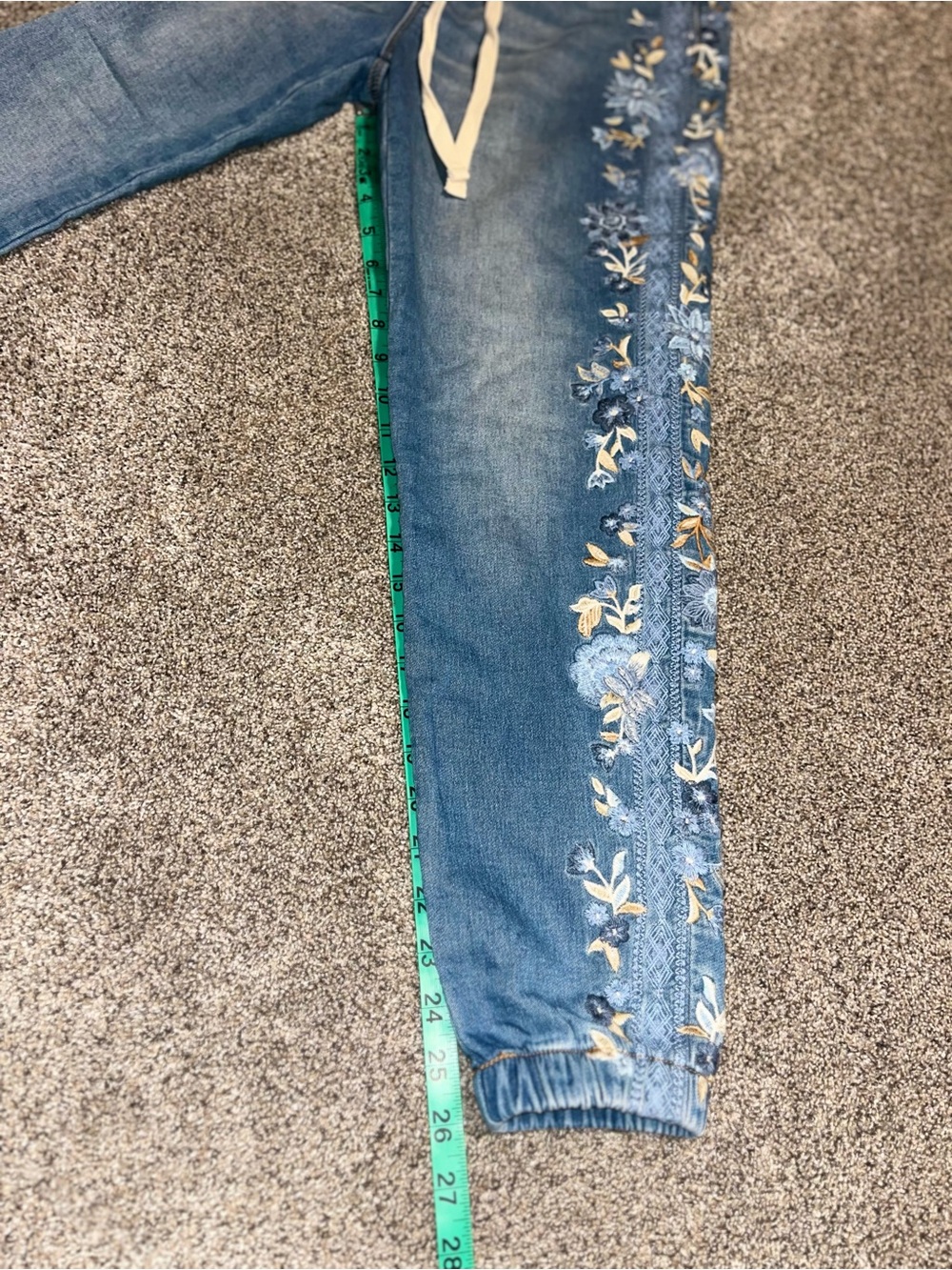 Driftwood Jeans Elastic Waist Embroidered Large - Picture 3 of 6